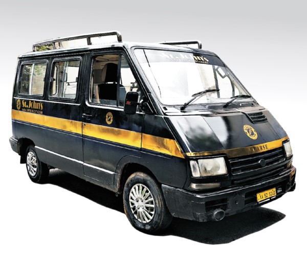 HEARSE <span class='hearse-title-span'>-</span> STANDARD